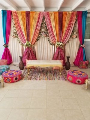 Mehndi Decoration at Home 