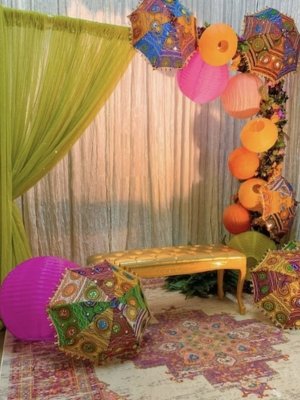 Mehndi Decoration at Home 