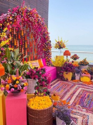 Floral Mehndi Decoration 