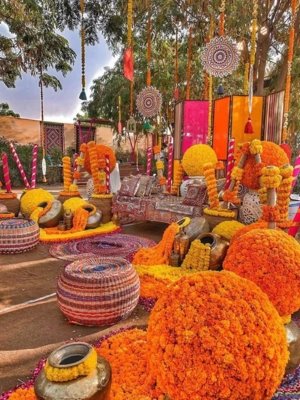 Marigold Garland mehndi decoration