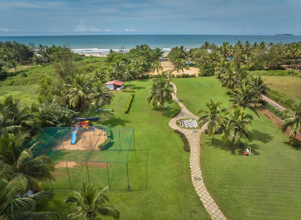 Royal Orchid Beach Resort & Spa, Uttorda Beach
